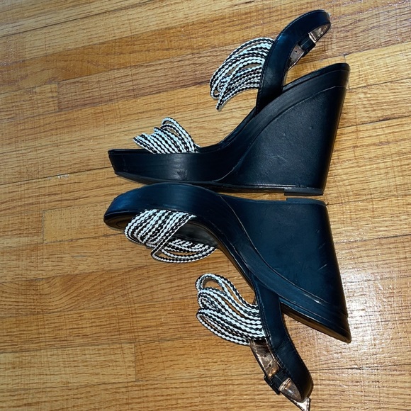 BCBGeneration Black & White Wedges - Picture 7 of 12